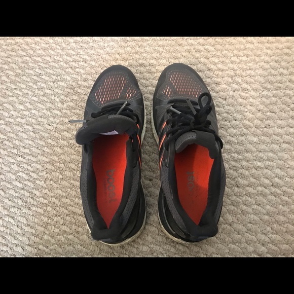 adidas Supernova Boost - Picture 3 of 5